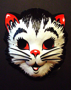 Kitten mask.